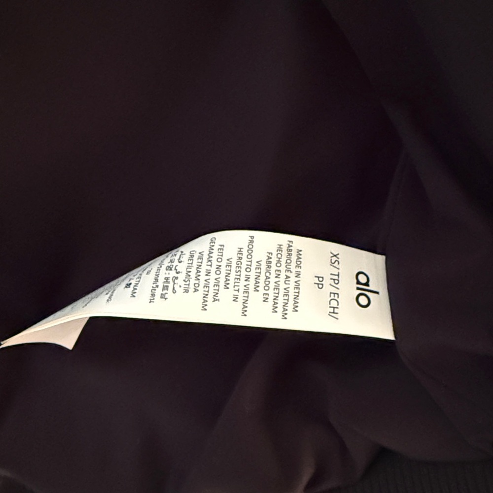 ALO Yoga Black Fleece Sherpa Jacket teddy fur - Picture 3 of 3